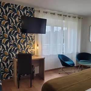 https://hotel-des-halles-concarneau.inbrittany.com